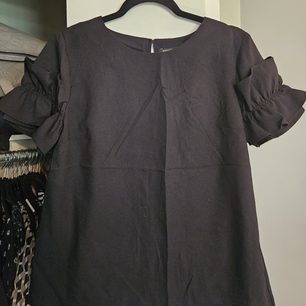 Banana Republic Elegant Black Ruffle Sleeve Top, MEDIUM